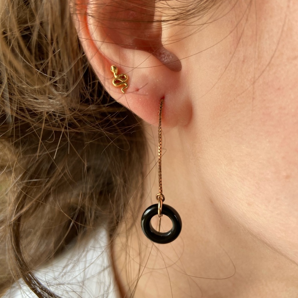 Michelle Starbuck Designs - Black Loop Threaders - Rose Gold Color